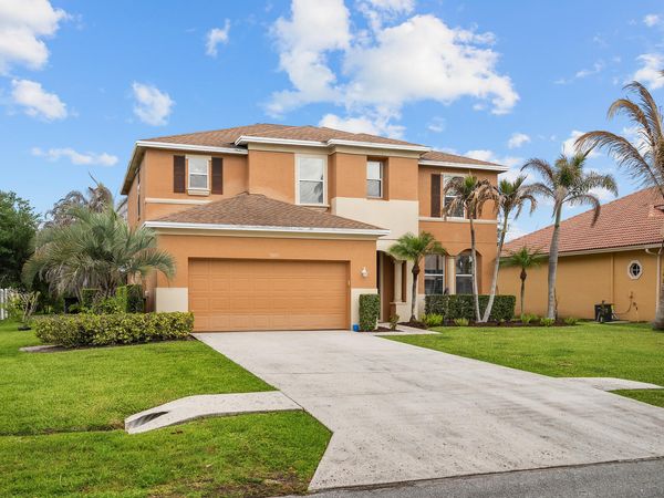 5805 Breezy Brook Court, Port Saint Lucie, FL