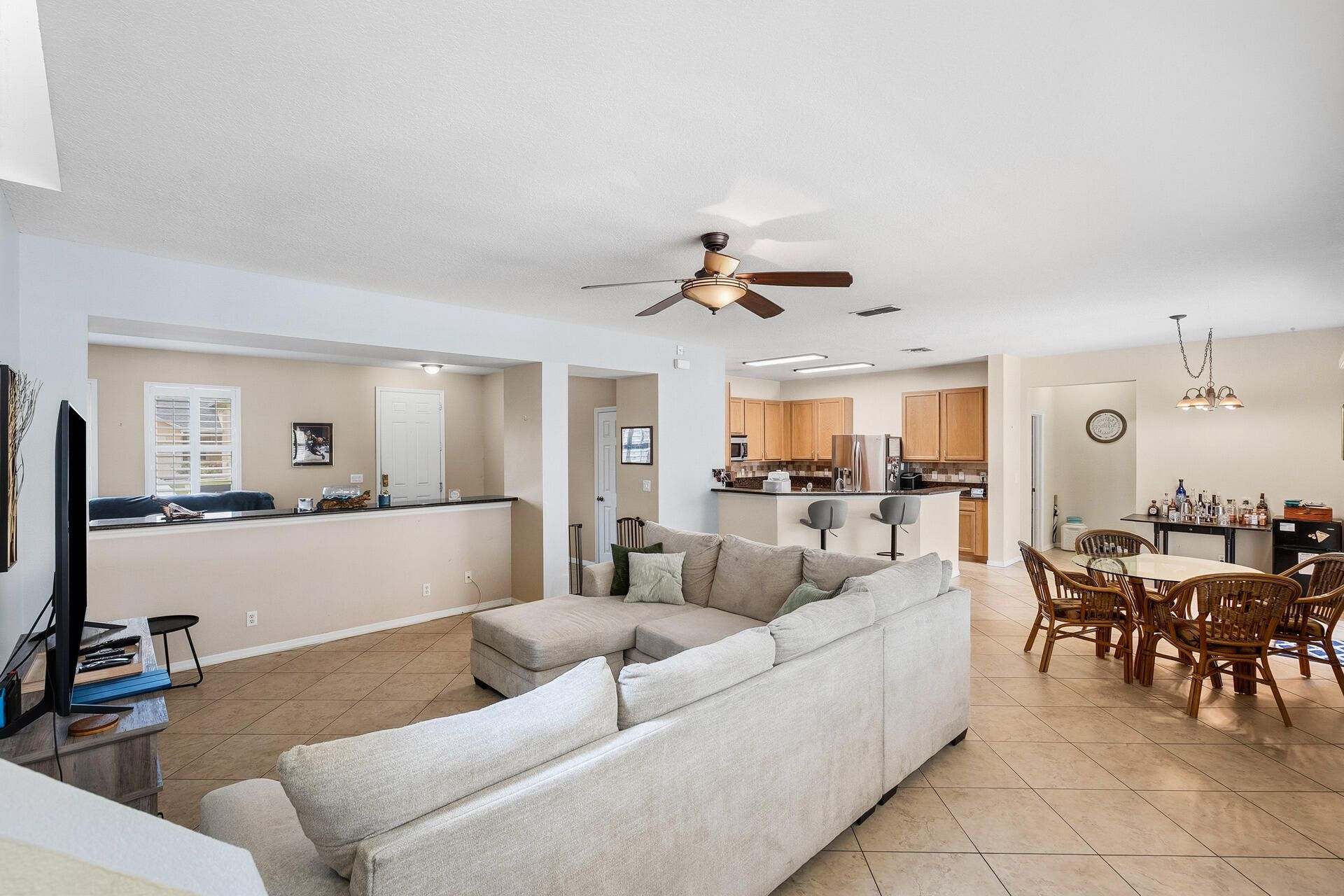 5805 Breezy Brook Court, Port Saint Lucie, FL 00000 Photo