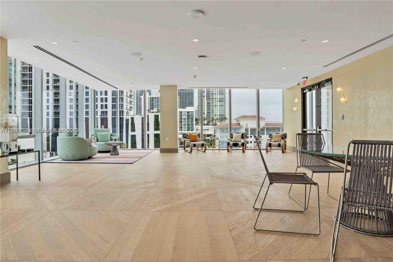 700 NE 26th Ter , Unit 806, Miami, FL 33137 Photo
