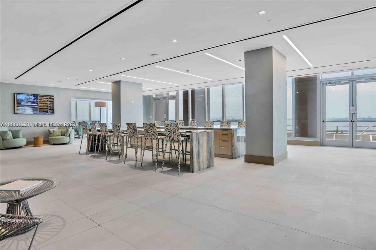 700 NE 26th Ter , Unit 806, Miami, FL 33137 Photo