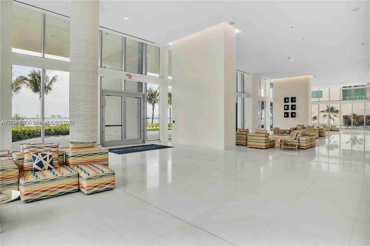 700 NE 26th Ter , Unit 806, Miami, FL 33137 Photo