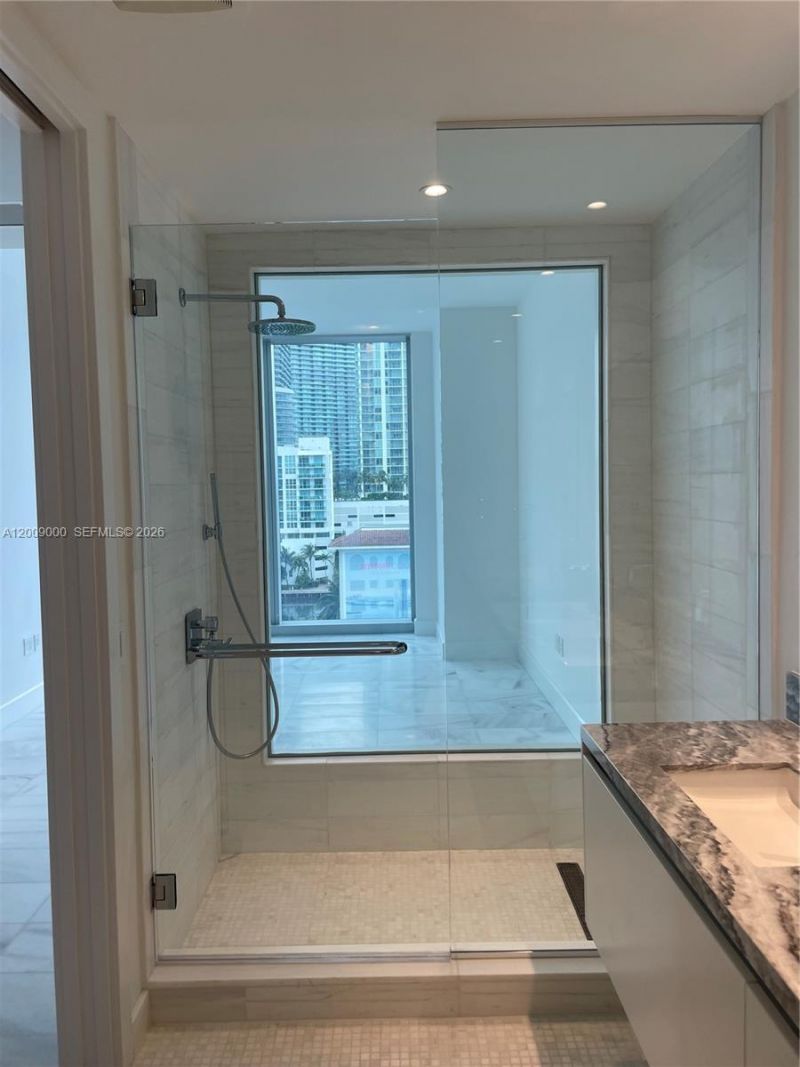 700 NE 26th Ter , Unit 806, Miami, FL 33137 Photo