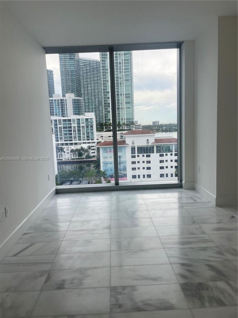 700 NE 26th Ter , Unit 806, Miami, FL 33137 Photo