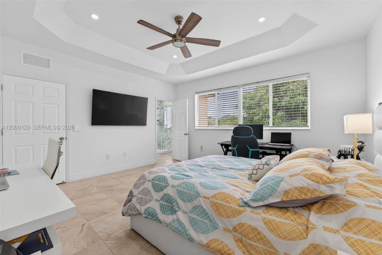 1033 NE 35th Ave , Homestead, FL 33033 Photo