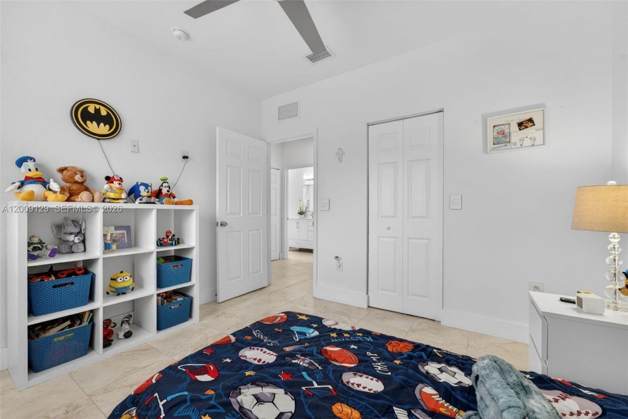 1033 NE 35th Ave , Homestead, FL 33033 Photo