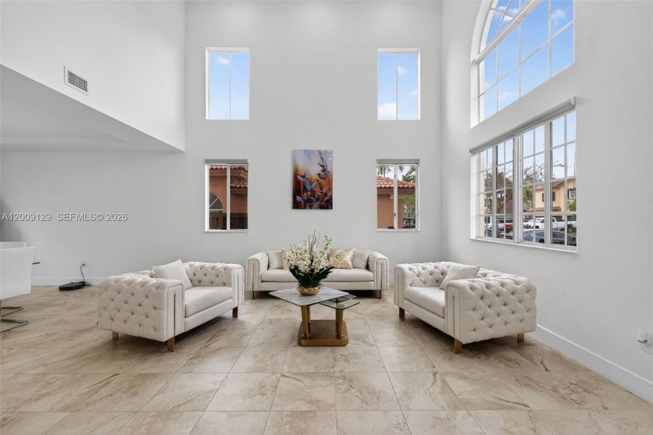 1033 NE 35th Ave , Homestead, FL 33033 Photo