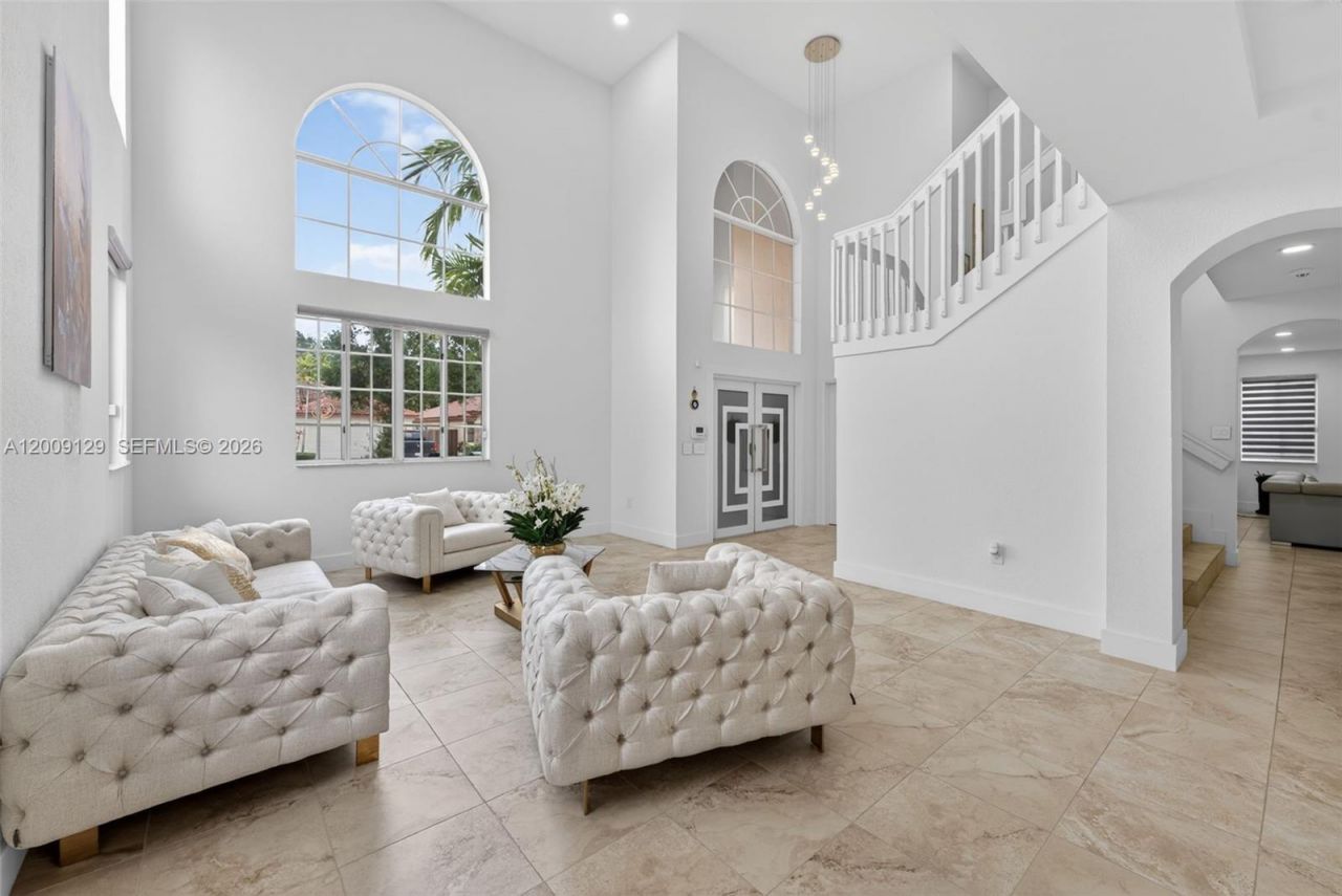 1033 NE 35th Ave , Homestead, FL 33033 Photo