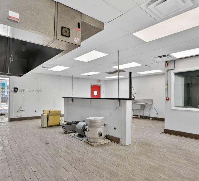 69 NW 27th Ave , Miami, FL 33125 Photo