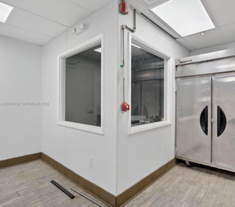 69 NW 27th Ave , Miami, FL 33125 Photo