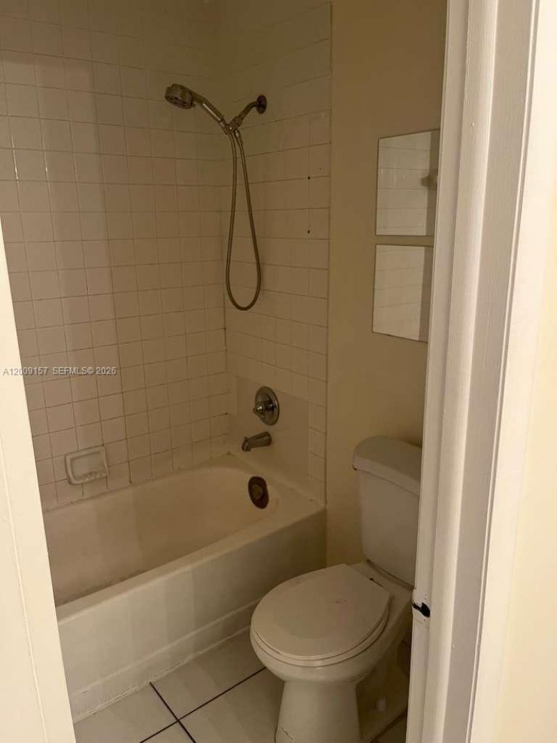 9712 Hammocks Blvd, Unit 202-30, Miami, FL 33196 Photo