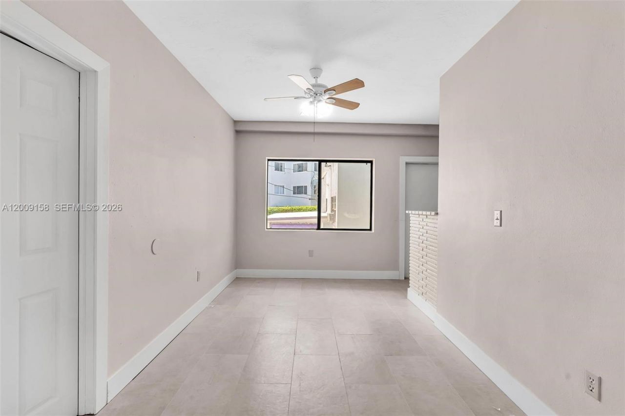 1165 Marseille Dr , Unit 9, Miami Beach, FL 33141 Photo
