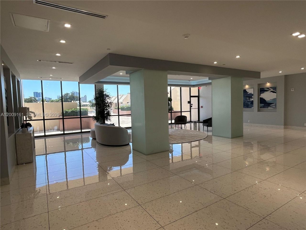 20301 W Country Club Dr, Unit 1224, Aventura, FL 33180 Photo