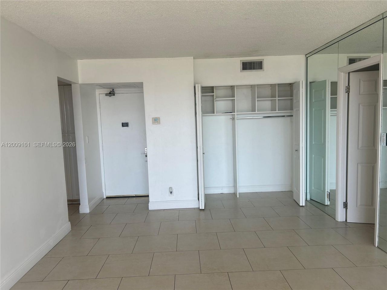20301 W Country Club Dr, Unit 1224, Aventura, FL 33180 Photo