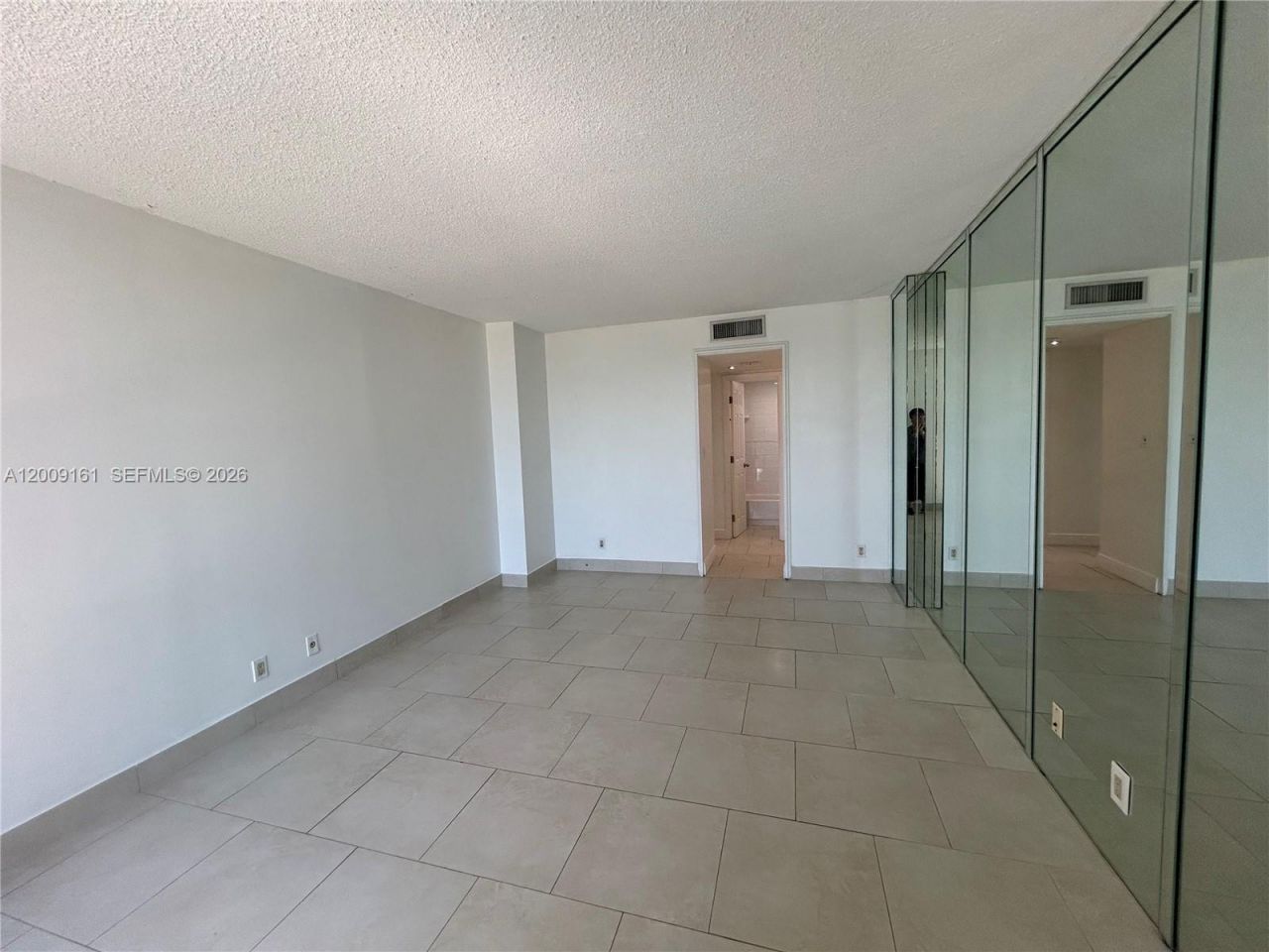 20301 W Country Club Dr, Unit 1224, Aventura, FL 33180 Photo
