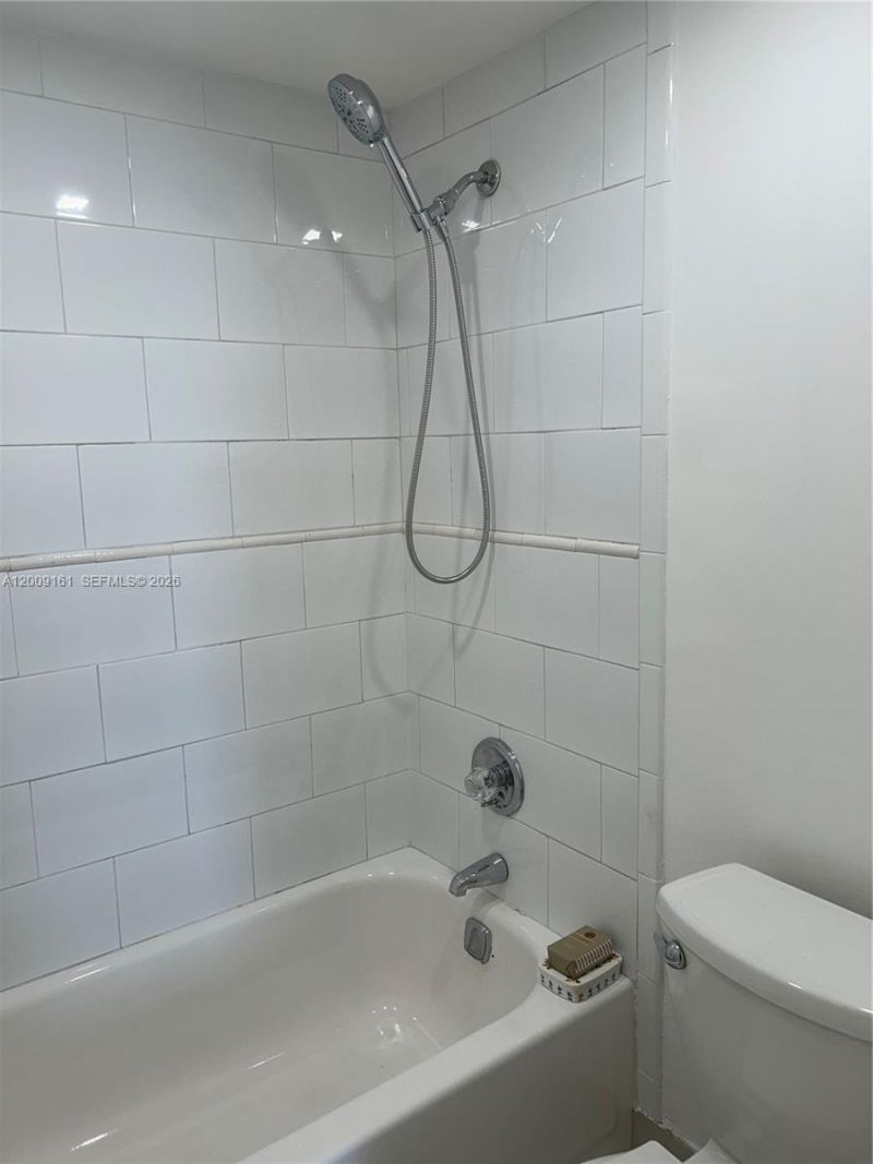 20301 W Country Club Dr, Unit 1224, Aventura, FL 33180 Photo