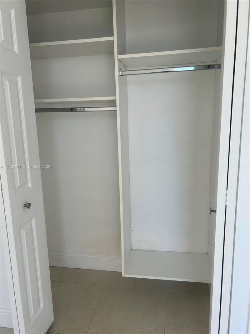 20301 W Country Club Dr, Unit 1224, Aventura, FL 33180 Photo
