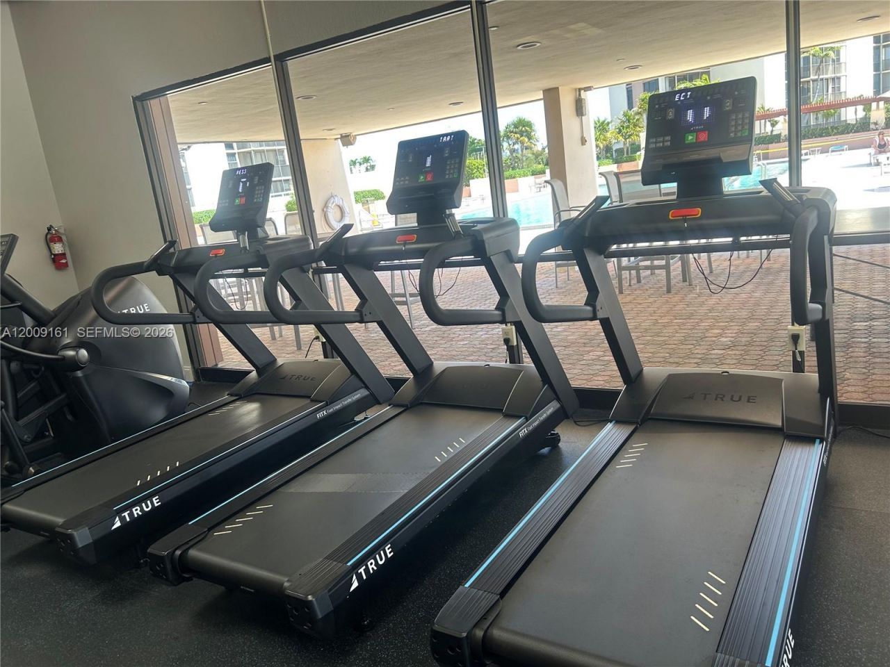20301 W Country Club Dr, Unit 1224, Aventura, FL 33180 Photo