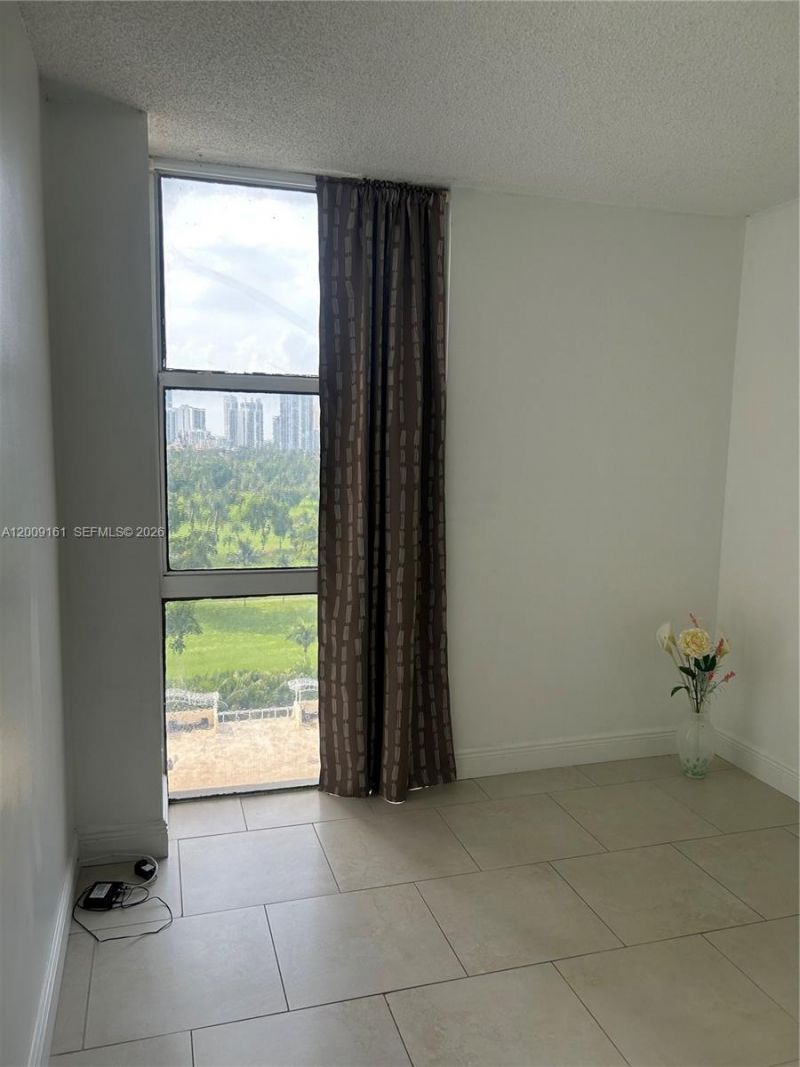 20301 W Country Club Dr, Unit 1224, Aventura, FL 33180 Photo