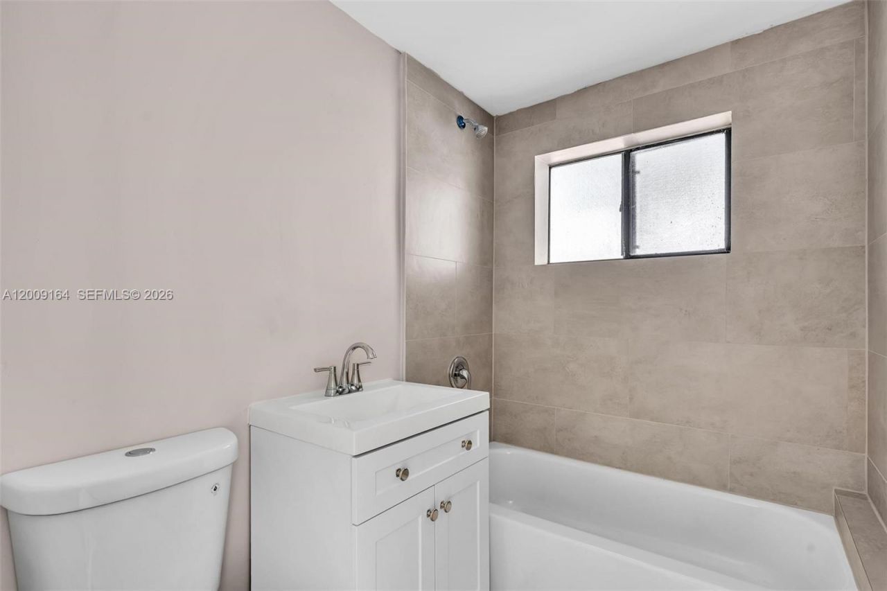 1165 Marseille Dr, Unit 1, Miami Beach, FL 33141 Photo