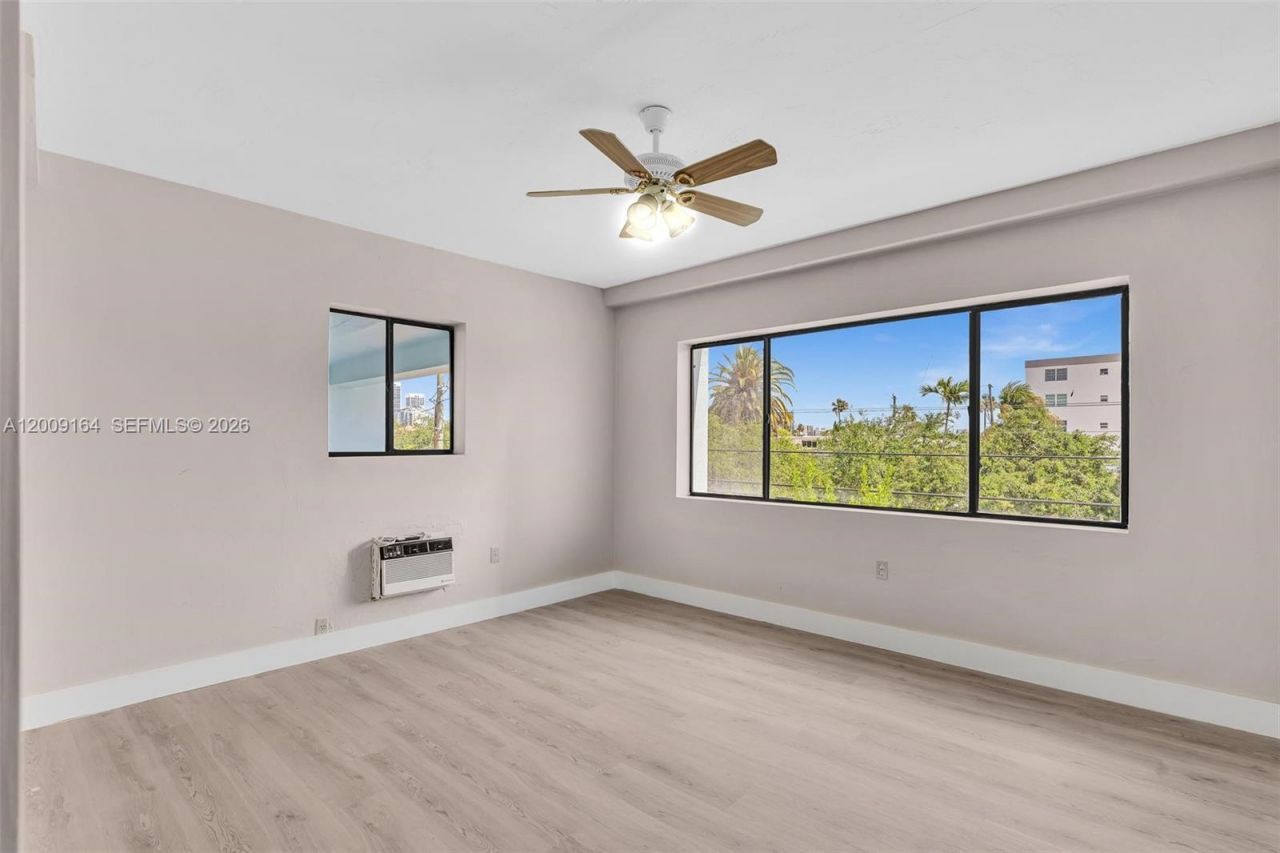 1165 Marseille Dr, Unit 1, Miami Beach, FL 33141 Photo