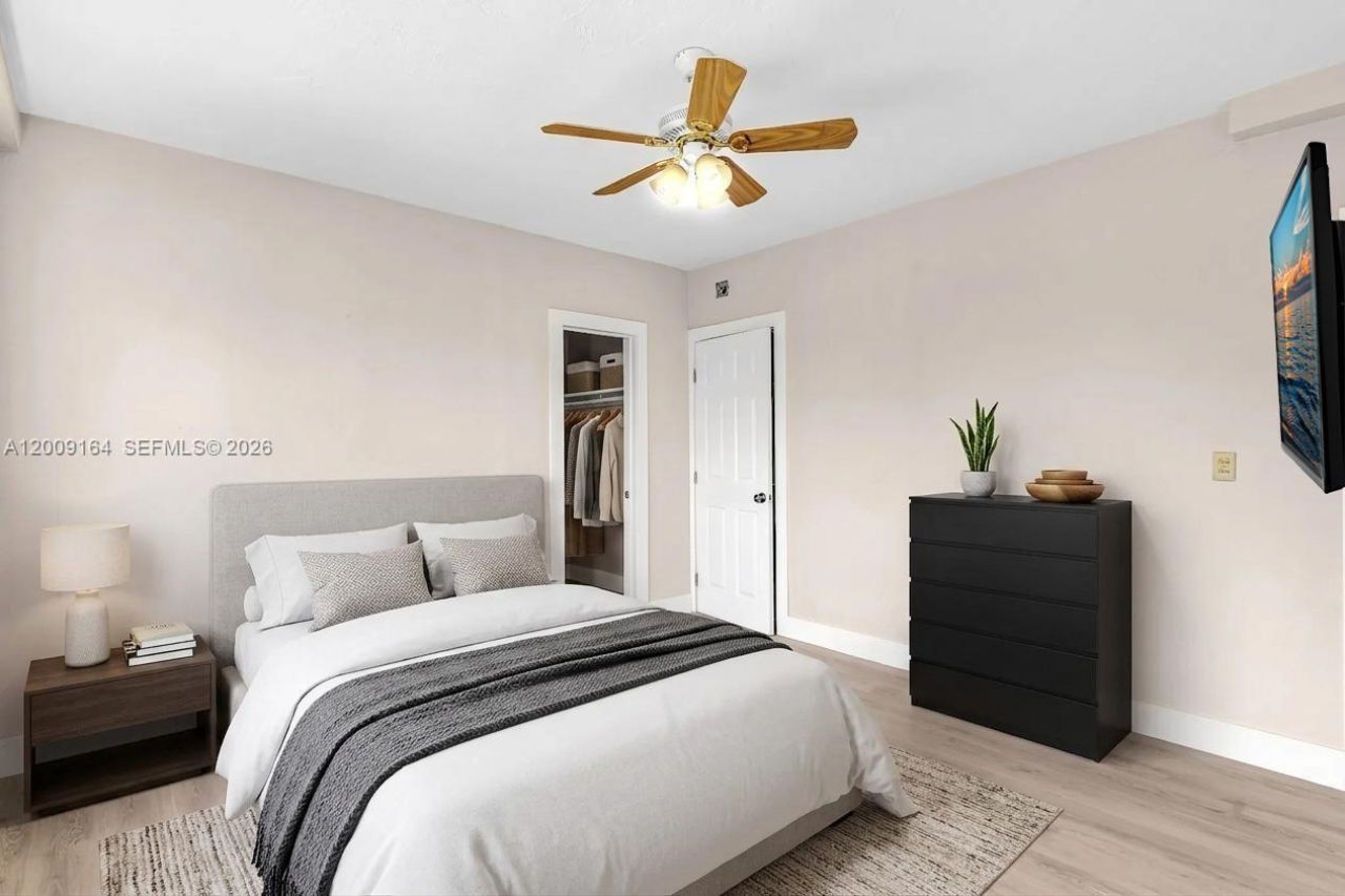 1165 Marseille Dr, Unit 1, Miami Beach, FL 33141 Photo