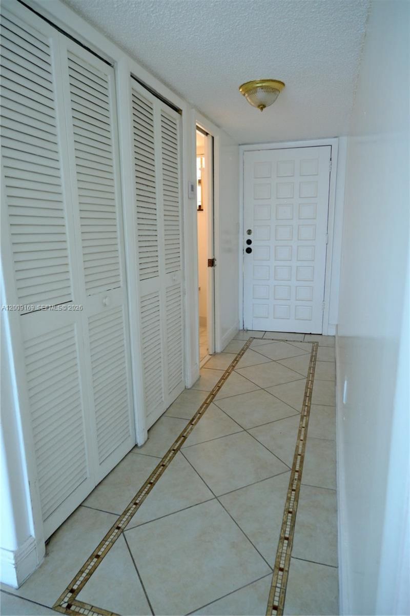 650 NE 149th St , Unit 505F, Miami, FL 33161 Photo