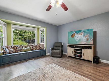 3611 Cambridge Rd, Cameron Park, CA 95682 Photo
