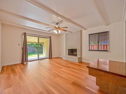 950 Trestle Glen Way, Sacramento, CA 95831 Photo