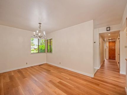 950 Trestle Glen Way, Sacramento, CA 95831 Photo