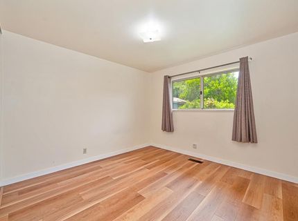 950 Trestle Glen Way, Sacramento, CA 95831 Photo