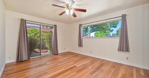 950 Trestle Glen Way, Sacramento, CA 95831 Photo