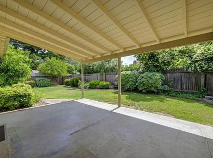 950 Trestle Glen Way, Sacramento, CA 95831 Photo