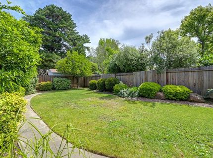 950 Trestle Glen Way, Sacramento, CA 95831 Photo