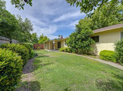 950 Trestle Glen Way, Sacramento, CA 95831 Photo