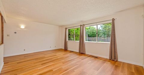 950 Trestle Glen Way, Sacramento, CA 95831 Photo