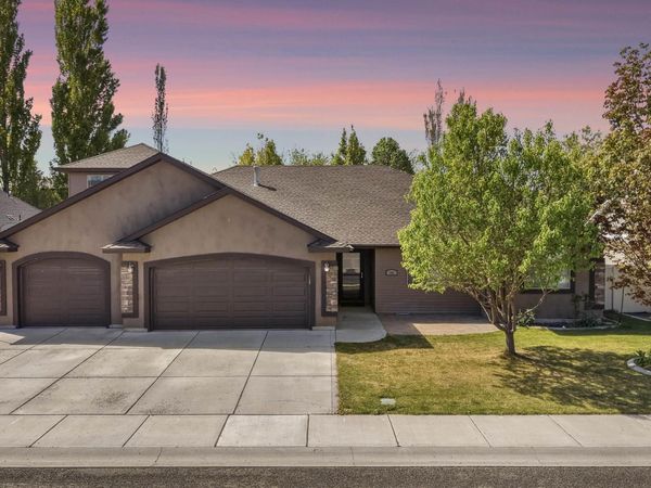 595 I B Perrine Rd, Twin Falls, ID 83301