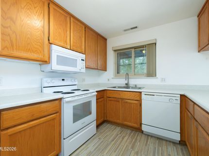 1504 Fahim Drive, Gardnerville, NV 89410 Photo