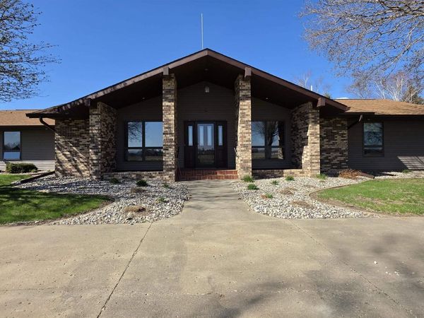 760 6th St NE, Primghar, IA 51245