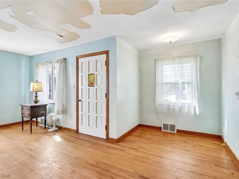 8804 Behrwald Avenue, Brooklyn, OH 44144 Photo 4