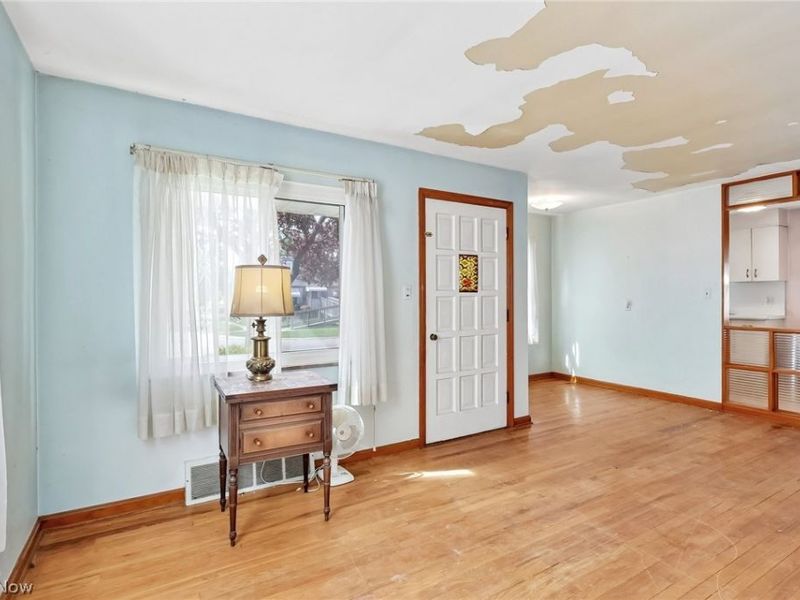 8804 Behrwald Avenue, Brooklyn, OH 44144 Photo 5