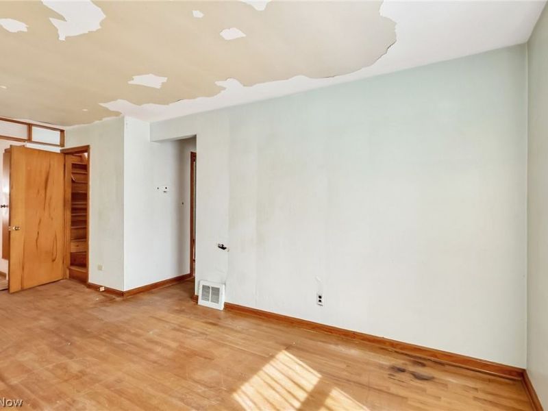 8804 Behrwald Avenue, Brooklyn, OH 44144 Photo 7