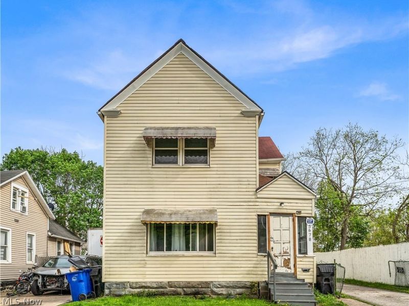 5678 Hamlet Avenue, Cleveland, OH 44127 Photo 2