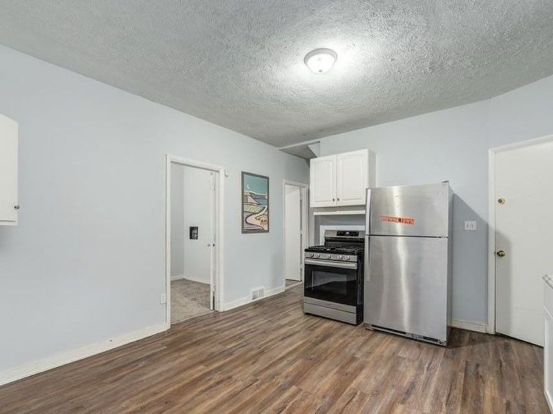 5678 Hamlet Avenue, Cleveland, OH 44127 Photo 8