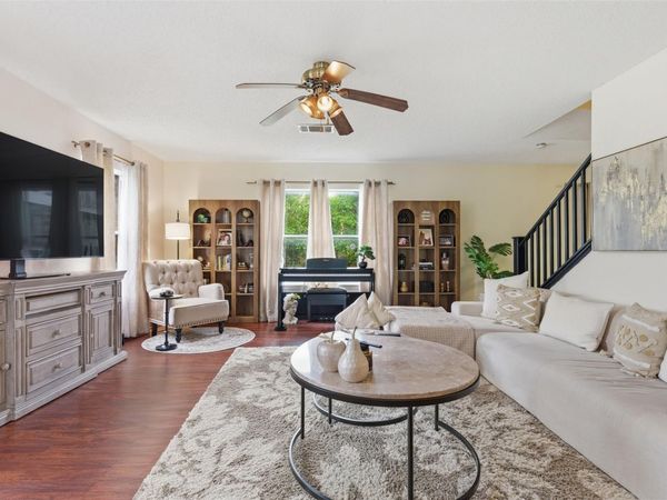 2900 Donnell DR, Round Rock, TX 78664