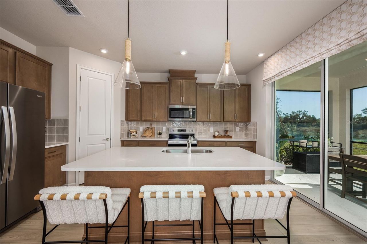 1710 Soaring Vida Street, Palmetto, FL 34221 Photo