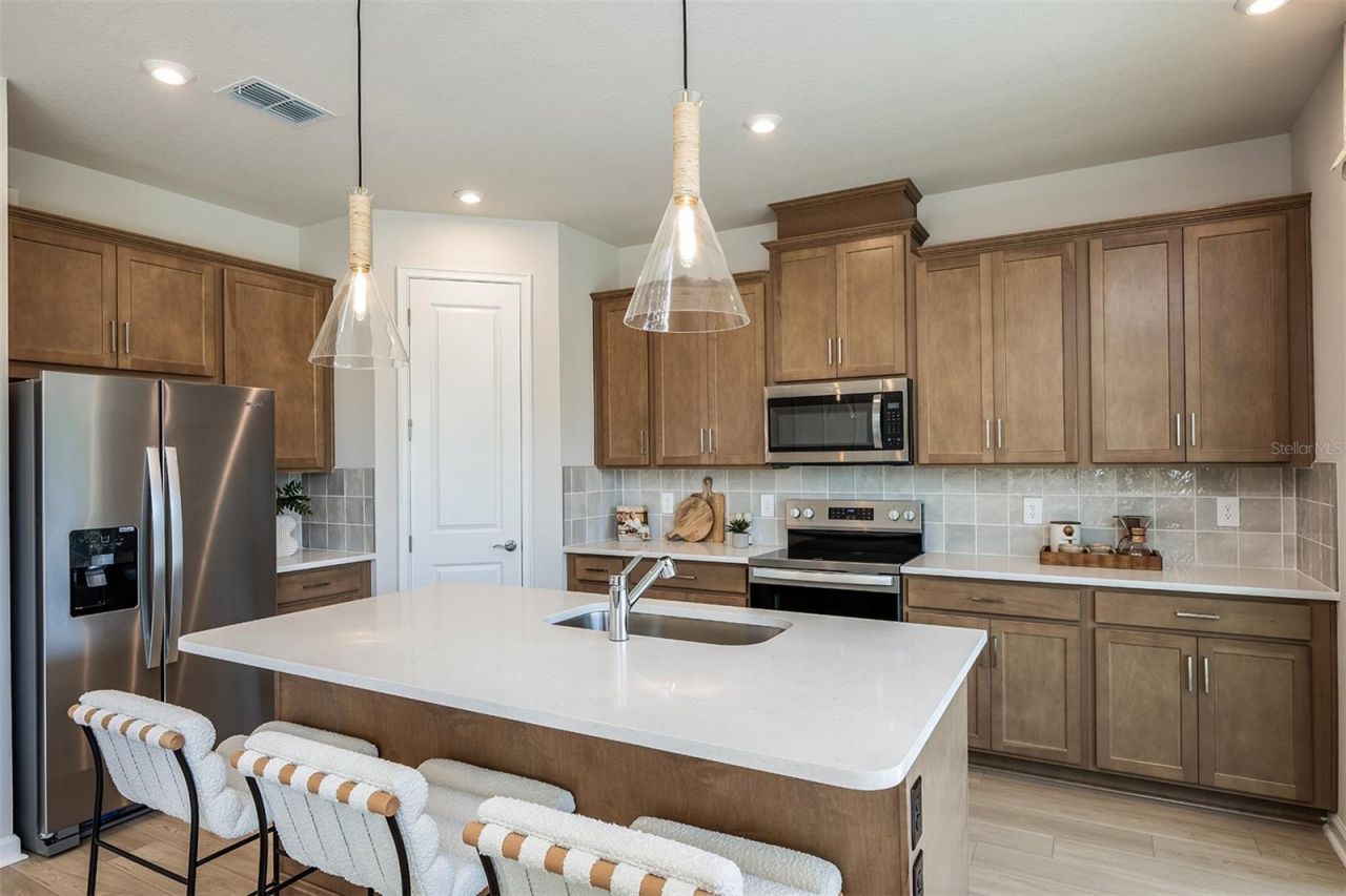 1710 Soaring Vida Street, Palmetto, FL 34221 Photo