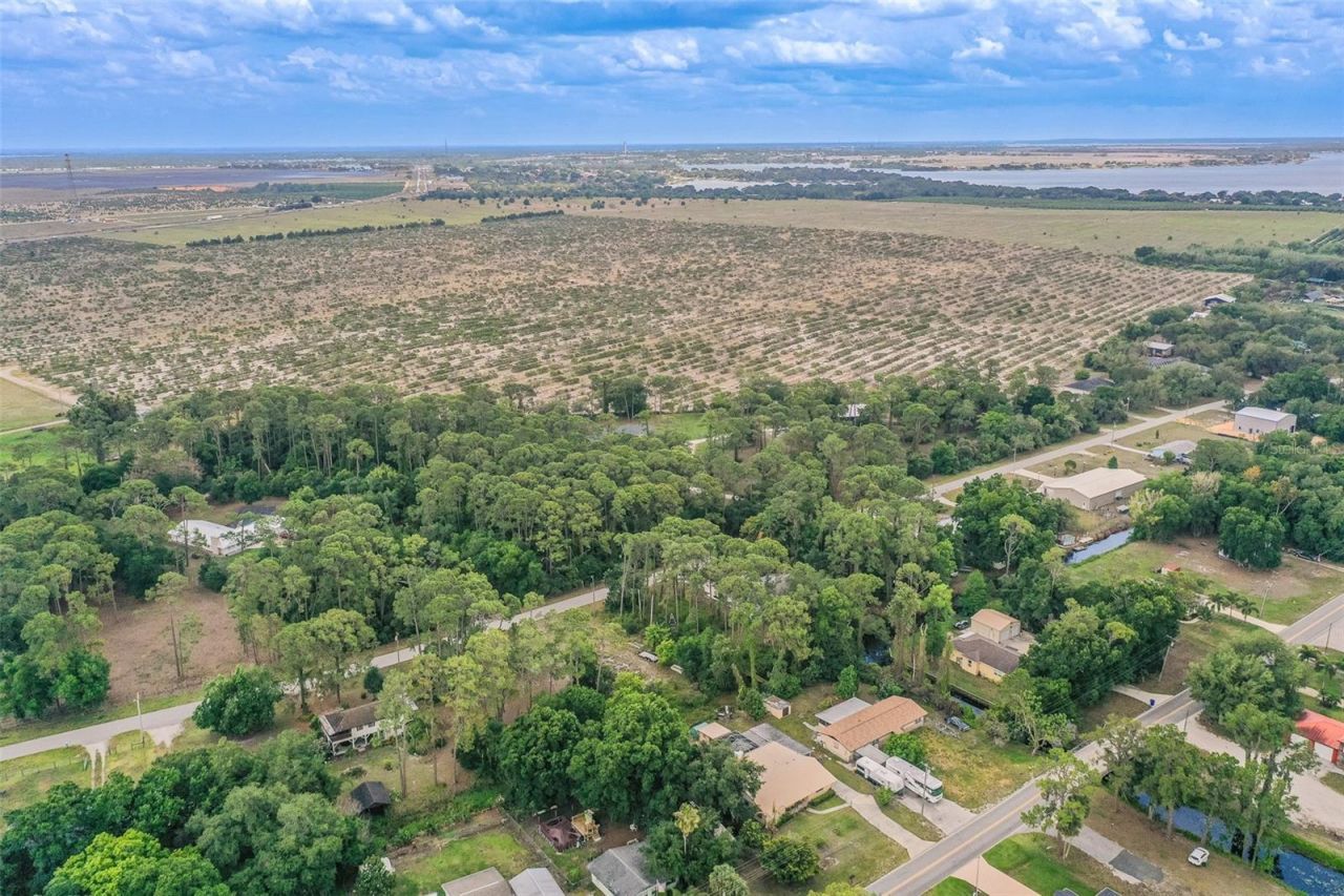305 Cloverleaf Road , Lake Placid, FL 33852 Photo