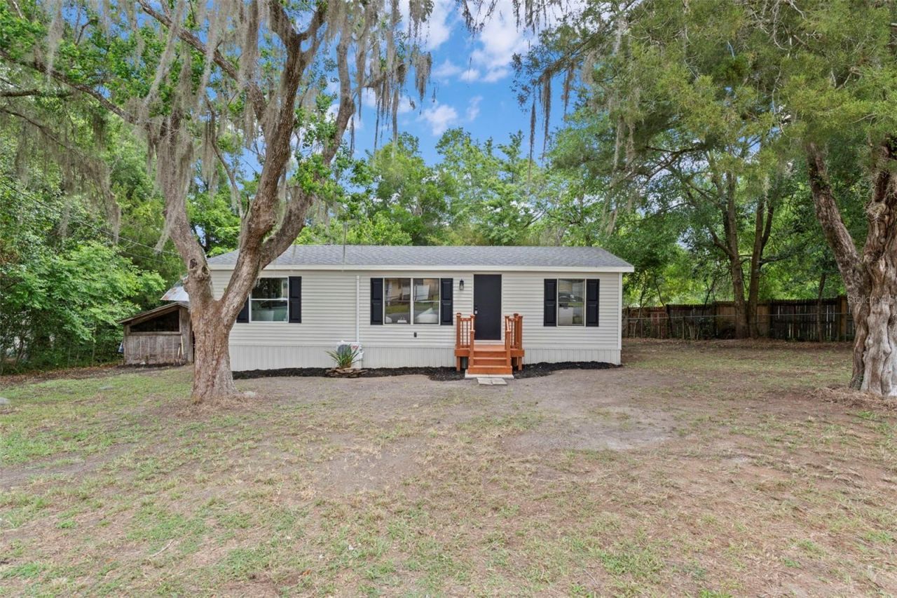 8017 E Skyline Lane , Floral City, FL 34436 Main Photo