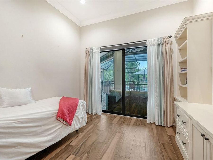 Property Image 63