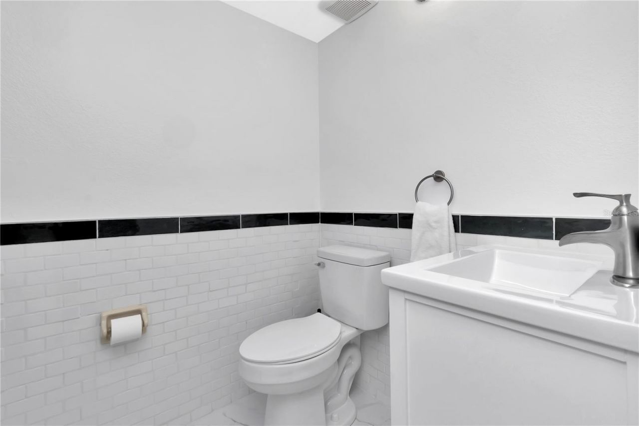 6817 Stones Throw Circle N, Unit 17203, Saint Petersburg, FL 33710 Photo